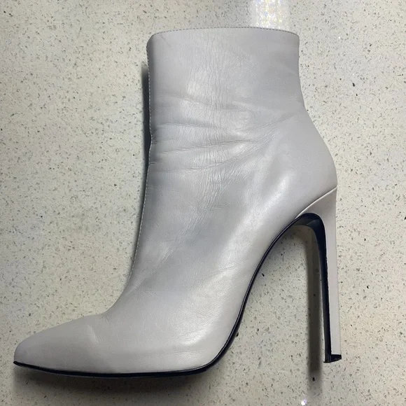 Tony Bianco White Leather Ankle Boots - Picture 12 of 16